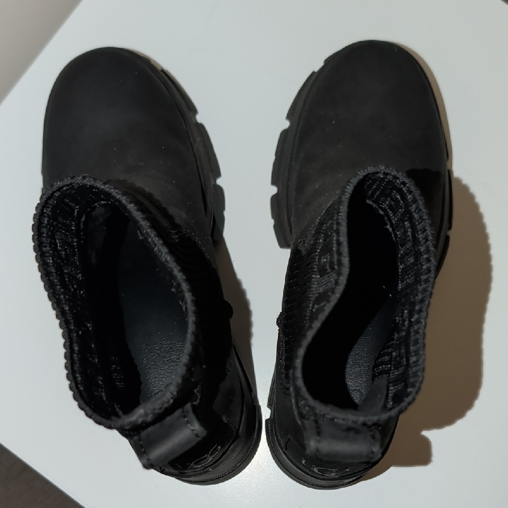 UGG Black Heeled Boots - Picture 6 of 8